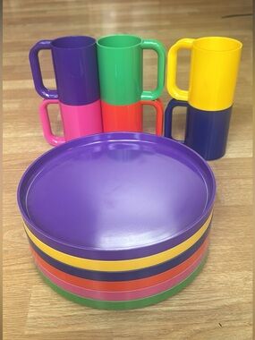 Vintage MCM MAX HELLERWARE 12 piece Rainbow Mugs and Plates